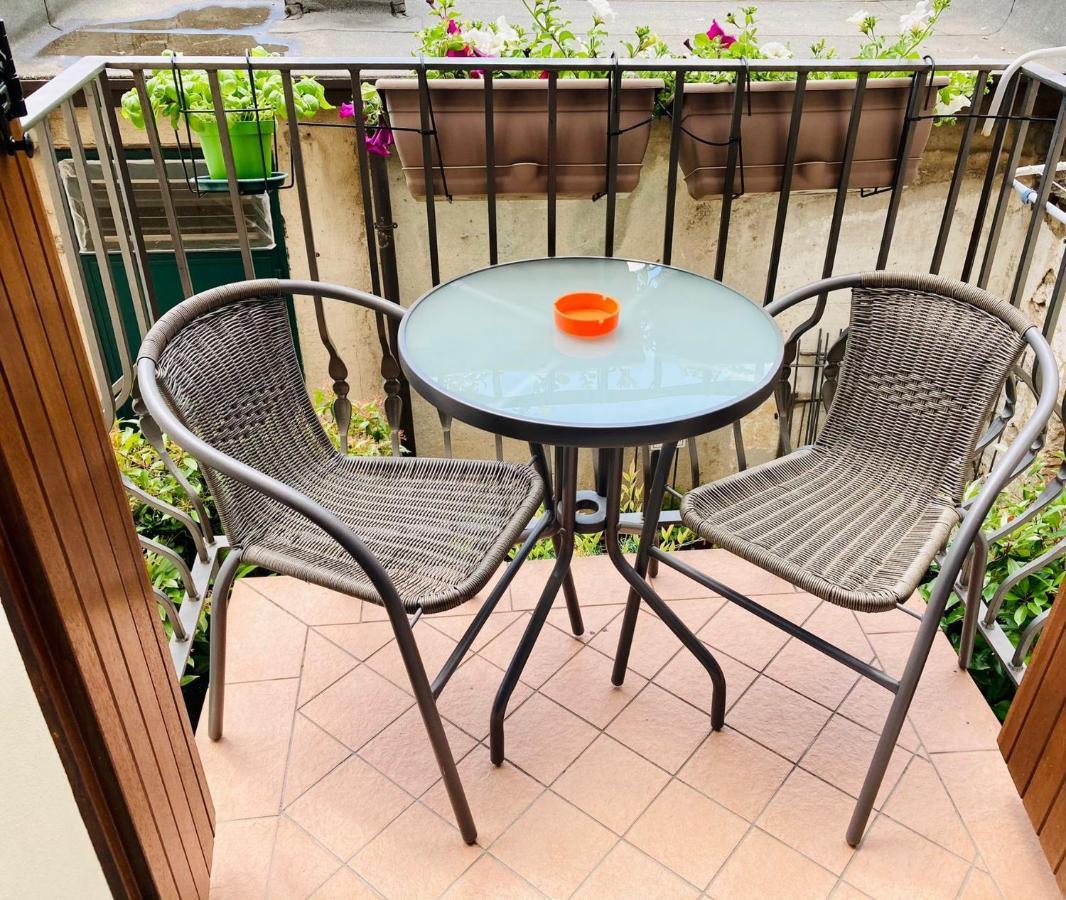 Palm Beach - Your Private And Complete Apartment In Desenzano Del Garda Exterior foto